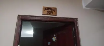 a speed limit sign above a door in a room at depacentrohuancayo in Huancayo