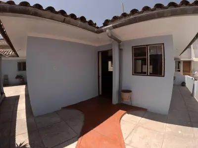 an empty room with an archway in a house at Centric & cozy apartment with Garage in Cusco