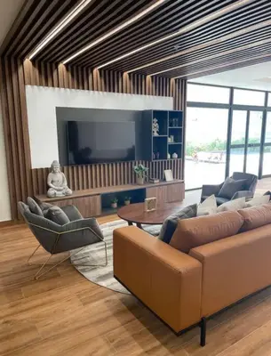 a living room with a couch and a tv at Apartament Social Tree 907 in Lima