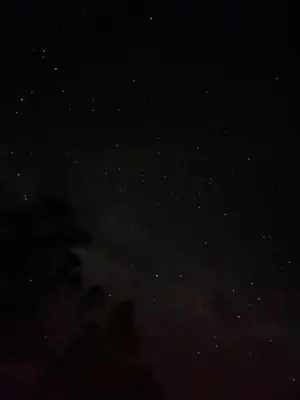 a night sky filled with lots of stars at Pacucha Glamping in Andahuaylas
