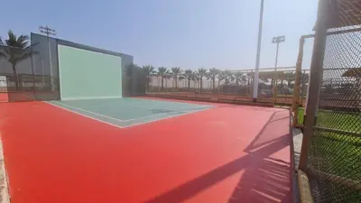 a tennis court on a tennis court at Casa de Playa Familiar in Puerto Viejo