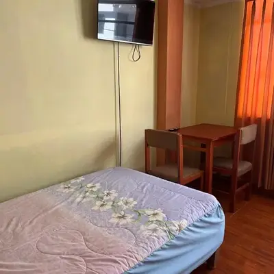 Habitación 2 camas y baño privado