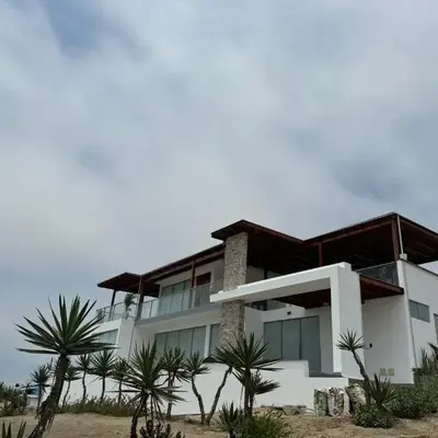 Casa de campo con vista al mar