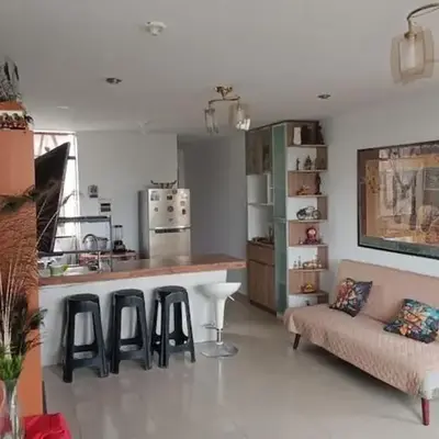 Apartment 12 min from airport