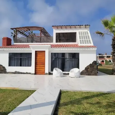 Casa con Piscina privada y a pasos de la playa