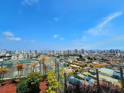a view of a city with buildings in the background at Apartamento Moderno in Lima