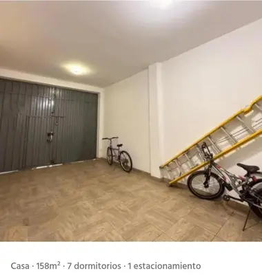 two bikes are parked in a room at CHANCAY- 1er PISO DEPARTAMENTO in Chancay