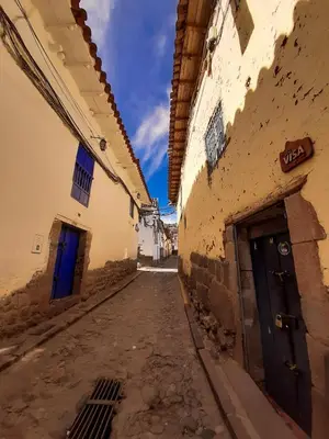 an alley in an alleyway between two buildings at Casa Mirador Cristo Blanco, Great view of Cusco in Cusco