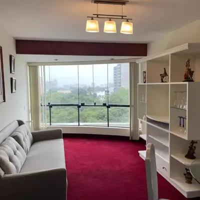 Acogedor dpto en San Isidro excelente vista