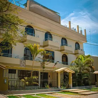 DEL VALLE HOUSE II