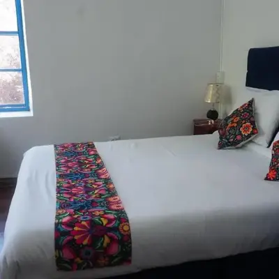 PARDOS HOUSE INN