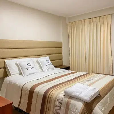 QAIPU HOTEL
