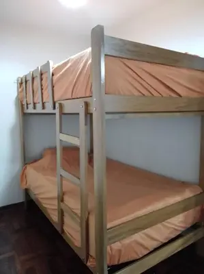 a pair of bunk beds in a room at BONITO DEPARTAMENTO EN MIRAFLORES in Lima